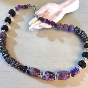 Halskette - lila Traum - recycled Beads, Recyclingglasperlen, lila Jaspis, lila Crack-Achat, Amethyst - ca.51,5cm - viol Bild 7