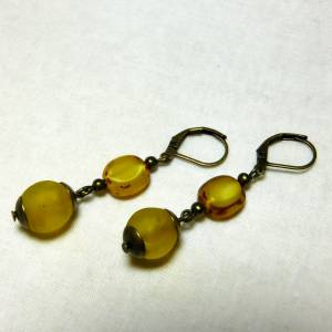 Ohrringe: gelbe Krobo Recyclingglasperle und böhmische Glasperle mit Travertin-Finish - bronze - 5 cm Bild 5