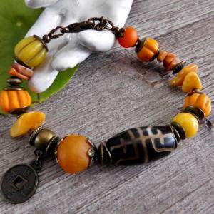 ethnisches Armband - antike + handgemachte Glasperlen aus Nepal, Ghana, Indonesien / Bernstein, Koralle, Dzi - orange, g Bild 6