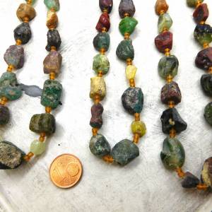 römisches Glas - antike Perlen, Glas Fragmente aus Afghanistan - ca.8-18mm - grün braun - rund, nugget - rustikale Römer Bild 2