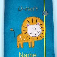 personalisierte U-Heft Hülle "kleiner Löwe" aus Filz, Bild 1