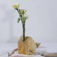 Vase aus Holz, Reagenzglas, DIY, Haus, Altholz, Tischdeko, Wohndeko, Blumenvase, Vase in Hausoptik Bild 9