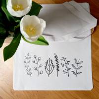 Set aus Kreiskarte und Plottdatei mit Pflanzen und Blumen Bild 9