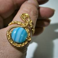 Ring mit Achat blau türkis gestreift handgewebt in goldfarben verstellbar Paisley boho Bild 6