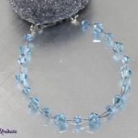 Brautschmuck: Armband mit hellblauen Kristallperlen - Etwas Blaues zur Hochzeit - aquafarbene glitzernde Armkette Bild 2