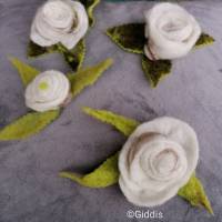 Weiße Rosenbüten Handgefilzt 4- Set Bild 5