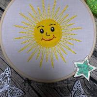 Frühlingsdeko - wunderschöne Sonne in Doodle Version - in 6 Größen + 1 Applikation, bitte Format auswählen Bild 1