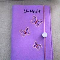 personalisierte U-Heft Hülle "Schmetterlinge" aus Filz, Bild 1