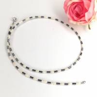 Schwarz-weiße feine weiße Mabé-Perlen-Kette in Kombination mit Hämatit Röhrchen 45 cm Bild 7