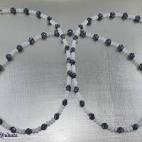 Brillenkette  / Maskenkette / Kette mit Perlen in schwarzer Marmoroptik und weißen böhmischen Rocailles Perlen Bild 5