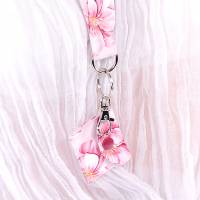 3-teiliges Schlüsselband - Set, Hibiskus-Flair, Blumenmuster rosa, Täschchen, Karabiner und Schlüsselring, 48x2,2 cm Bild 6
