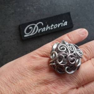 DRAHTORIA Statement Ring aus Aludraht silber mit Platin antiksilber anthrazit schwarz oder schwarzbraun wiredesign wire Bild 6
