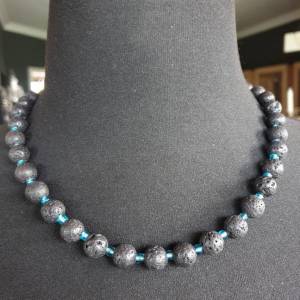 DRAHTORIA Kette für den Mann  Lavaperlen und blaue Perlen aus Glas Glasperlen Edelstahl Perlenkette Edelstein Männer Her Bild 4