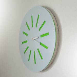 Weisse Design-Wanduhr mit grünem Strahlen-Dekor, 30cm oder 40cm Ø Bild 2