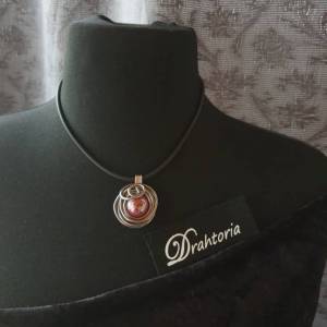 DRAHTORIA Klassisch edel ... Kette Aludraht antiksilber Perle aus Keramik schwedenrot rot glänzend Bild 1