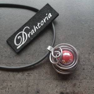 DRAHTORIA Klassisch edel ... Kette Aludraht antiksilber Perle aus Keramik schwedenrot rot glänzend Bild 4