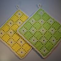 Topflappen Baumwolle gelb/ hellgrün 2 Stück gehäkelt Bild 1