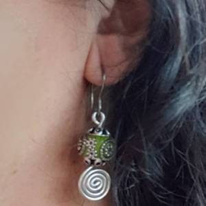 DRAHTORIA Edle Ohrhänger mit tibetischen Perlen und Aludraht am Edelstahl-Ohrhaken 1 Paar Ohrringe Kette Ohrhaken Ohrste Bild 5