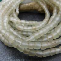 kleine handgemachte Ethno-Glasperlen, Java - milchig graubeige, klar - 5-6mm - 60cm Strang, ca. 110-130 Perlen Bild 3