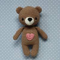 Kuscheltier gehäkelter Teddy Mini braun aus Baumwolle Handarbeit Bild 2