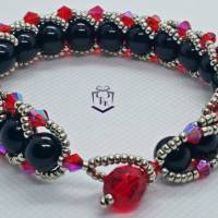 Sehr edles handgefertigtes Armband mit schwarzen Austrian Crystal Pearls und roten Austrian Crystals und Miyuki Bild 3