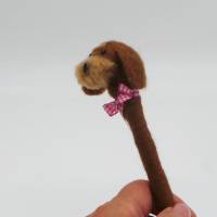 Kugelschreiber Rauhaardackel braun aus Filz, Geschenkidee für Hundebesitzer ein besonderes Schreibgerät. Stift Bild 6