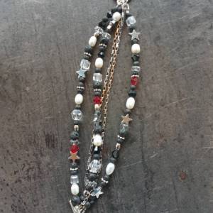 DRAHTORIA Tolles mehrsträngiges Armband mit Lavastein, tollen Glasperlen, Süßwasserperlen und Sternen aus Edelstahl rot Bild 4