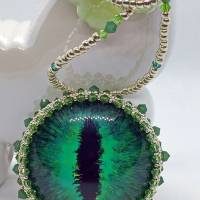 Für die, die das Besondere lieben!!  Handgefertigter Drachenauge-Anhänger mit Halskette, ein Unikat in Grün Bild 1