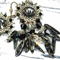 festliche schwarze ohrringe, muttertag geschenk, beadwork, gothic schmuck, glasperlen Bild 6