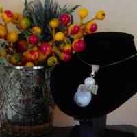 Engel Achat und weißer Perle große Schluppe, Schutzengel, Engelanhänger Bild 4