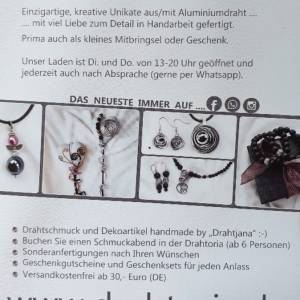 DRAHTORIA Edler Anhänger aus  Aludraht mit Lavastein am Nylonband Kette Anhänger einzigartig unikat Handarbeit Perle Bild 5