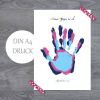 Family Handprint - Fineart Druck DIN A4 (personalisierbar mit bis zu 4 Handabdrücken) Bild 2