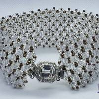 Funkelndes breites Armband handgefertigt mit hunderten von Austrian Crystal Kristallen und Miyuki Rocailles Bild 1