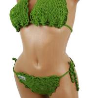 Bikini Damen gehäkelt grün Häkelbikini Spezialgarn Bogenkante Bild 1