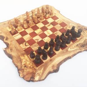 Schachspiel rustikal, Schachbrett Gr. XL inkl. Schachfiguren, handgefertigt aus Olivenholz, Geschenk. Bild 3