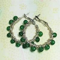 Funkelnde Ohrringe Achat grün Creolen 35 Millimeter handgemacht in wirework silberfarben  boho Geschenk Bild 2