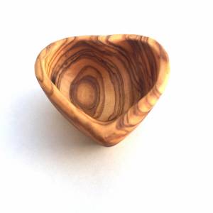 Mini Schale in Herzform, Schmuck Schälchen, handgefertigt aus Olivenholz Bild 3