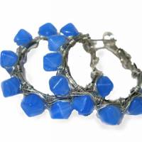 Creolen 35 Millimeter handmade blau mit handgemachten Glasperlen als Ohrringe wirework silberfarben Bild 1