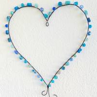 Suncatcher Sonnenfänger Herz mit verschiedenen blauen Perlen 26 cm Durchmesser Bild 2