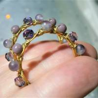 Creolen als Amethyst Ohrringe 35 Millimeter lila flieder violett handgemacht in wirework goldfarben Bild 6