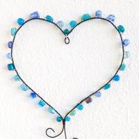 Suncatcher Sonnenfänger Herz mit verschiedenen blauen Perlen 19 cm Durchmesser Bild 2