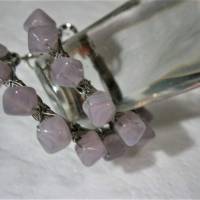 Creolen Ohrringe 35 Millimeter handgemacht grau Glasperlen flieder in wirework silberfarben Bild 3