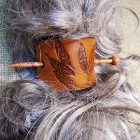 Haarschmuck, Haarspange mit Haar-Stab und geprägten mit Federn (HS6) Bild 1