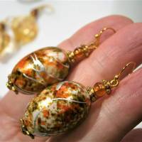 2 Paar Ohrringe als Set in oliv grün und safran gelb handgemacht boho funkelnd handbemalt Bild 5