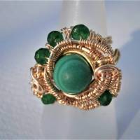 Ring grün Malachit handgemacht verstellbar mit Achat dunkelgrün in wirework goldfarben handgewebt Bild 6