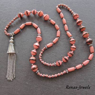 Bettelkette lang mit Quaste koralle rot, silberfarben – Palmsamenkette mit Palmsamen Perlen & Anhänger
