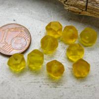 9 alte böhmische Glasperlen - vintage Gelb - halbtransparent - seltene kleine tschechische Druckglasperlen - Afrikahande Bild 1