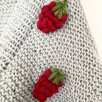 Cardigan , Strawberry ,Crochet Flower, Grau , Strickmantel Oversize, Grobstrickjacke , Onesize, Erdbeere, Home!Damen! Bild 4
