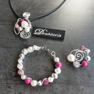 DRAHTORIA tolles  Armband mit weißen Perlen und Akzenten in Pink auf Aludraht Armspange Armreif Barclette Bild 3