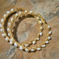 Perlenohrringe Creolen 55 Millimeter groß handgemacht weiße Perlen barock Brautschmuck boho Bild 7
